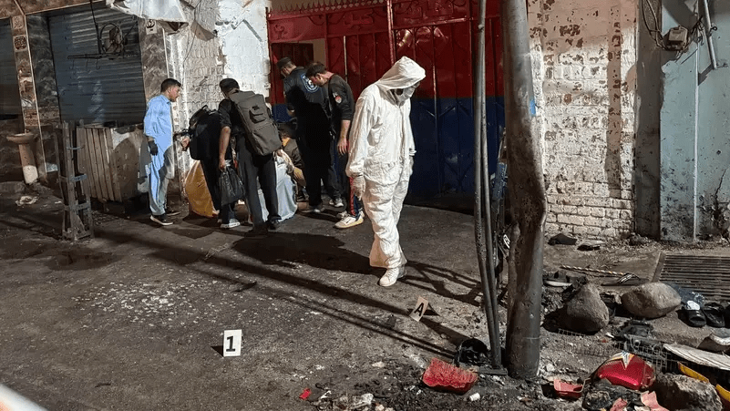 Suicide bomber attacks police station in Pakistan